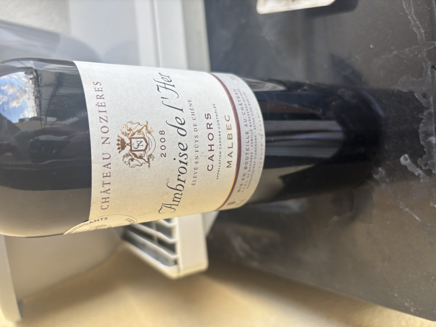 Une bouteille de vin